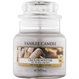 Yankee Candle Crackling Wood Fire vonná svíčka 104 g Classic malá
